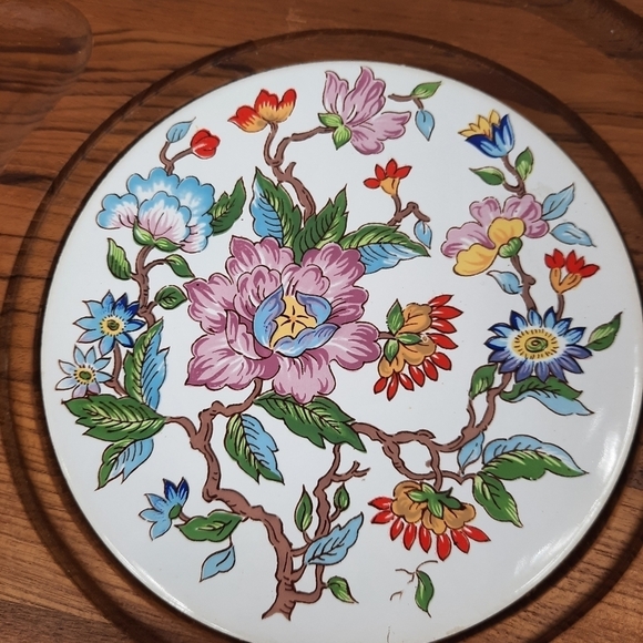 Vintage Dolphin Teak Cheese Board with Floral Trivet Charcuterie - Picture 2 of 5